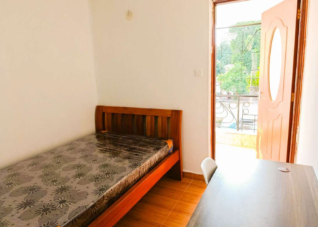 Single Room With Balcony 01